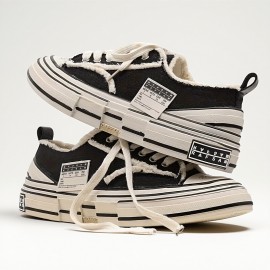 Ladies' Fashionable Platform Shoes Are Comfortable to Wear, Featuring a Fringed Design on The Upper. They Lean Towards a Trendy And Unique Style, Making Them Suitable for Everyday Casual Occasions.
